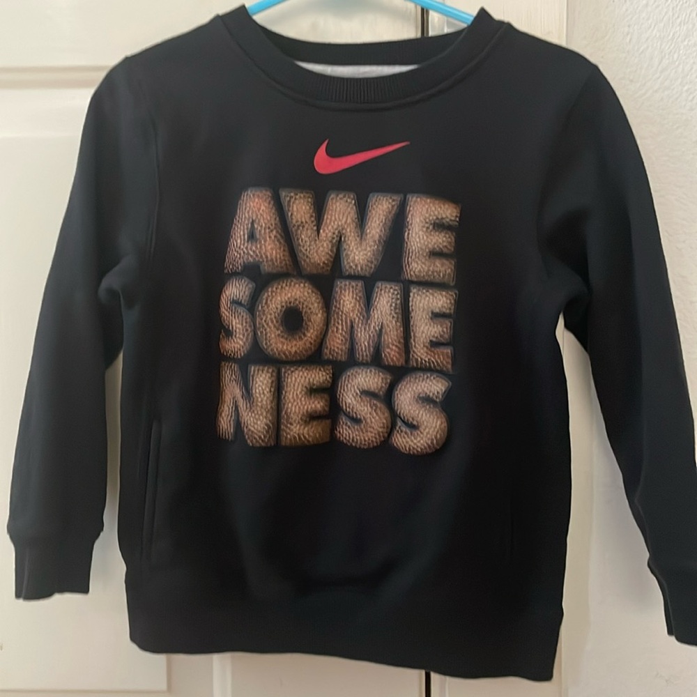 Nike Awesomeness Sweater- Size 7 little boys